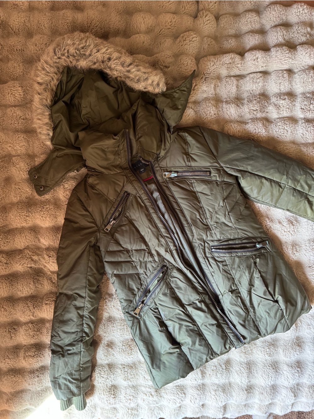Women's Olive Green Down Puffer Coat with Faux Fur Trim